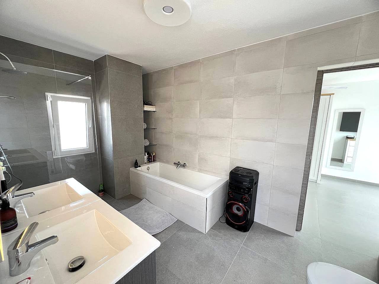 photo_2025-05-22_12-03-29