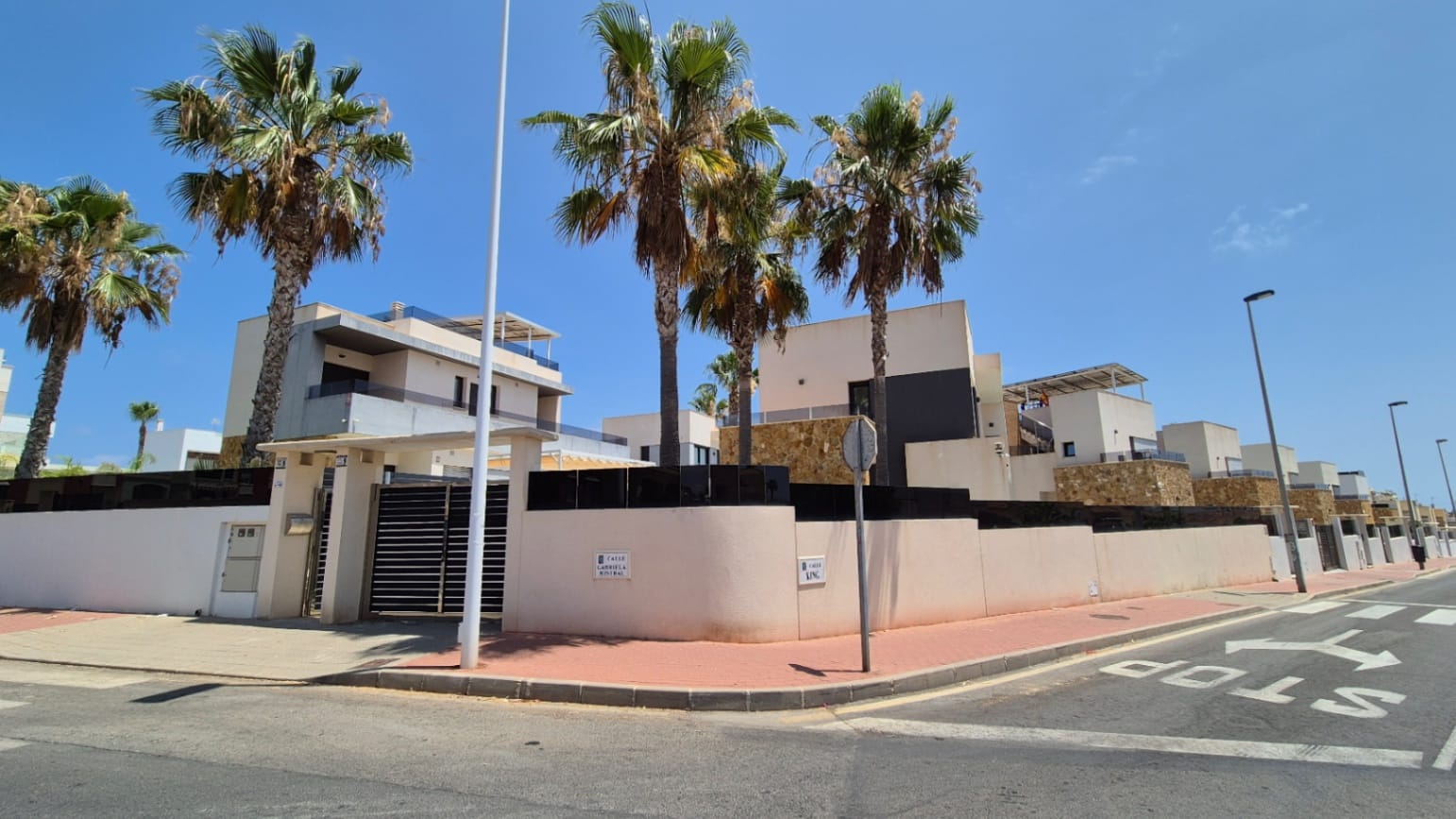 4 Bedroom Property in Torrevieja