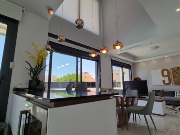 4 Bedroom Property in Torrevieja