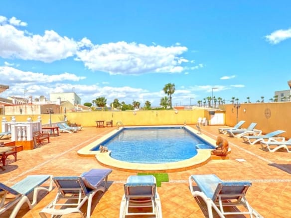 6 Bedroom Property in Torrevieja