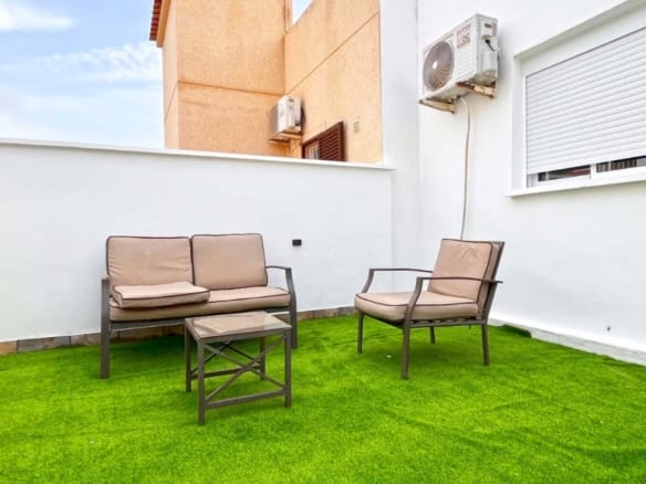 2 Bedroom Property in Orihuela Costa