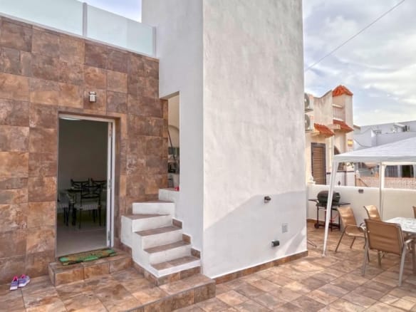 2 Bedroom Property in Orihuela Costa
