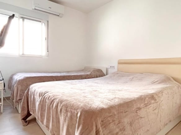 2 Bedroom Property in Orihuela Costa