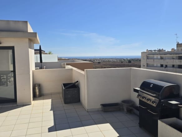 3 bedroom Penthouse for sale in Villamartín