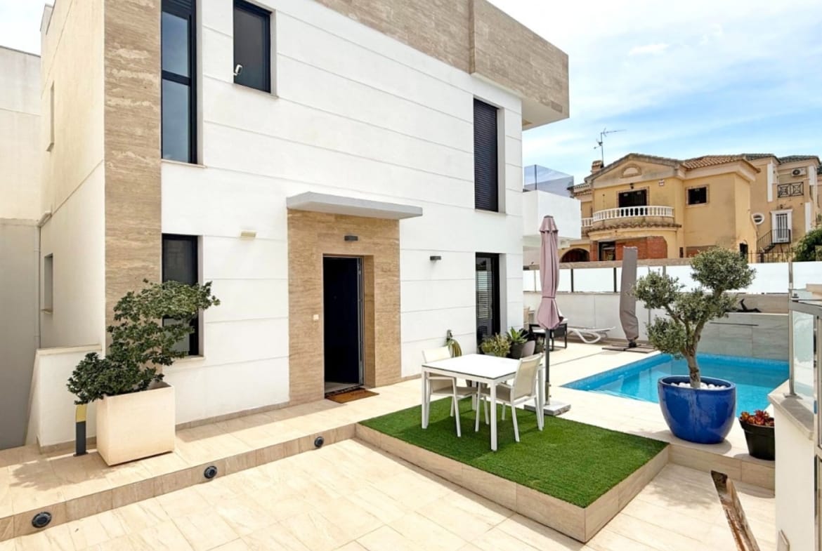 3 Bedroom Property in Orihuela Costa