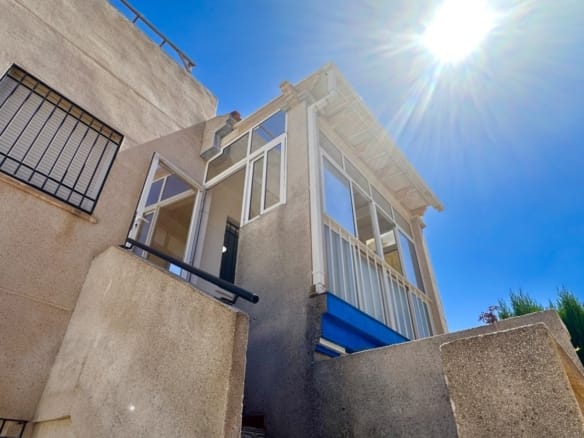 2 Bedroom Property in Orihuela Costa
