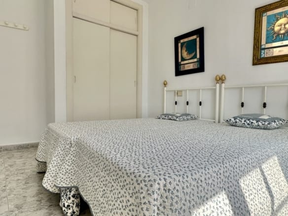 2 Bedroom Property in Orihuela Costa