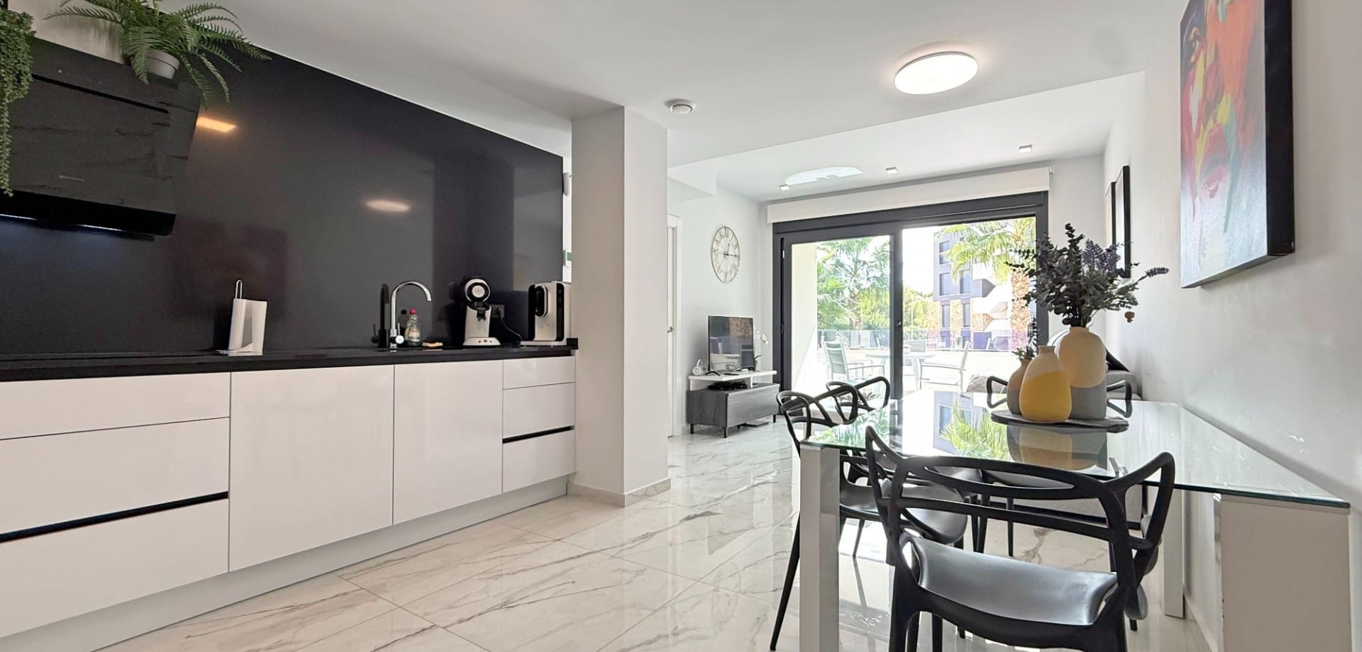 2 Bedroom Property in Orihuela Costa
