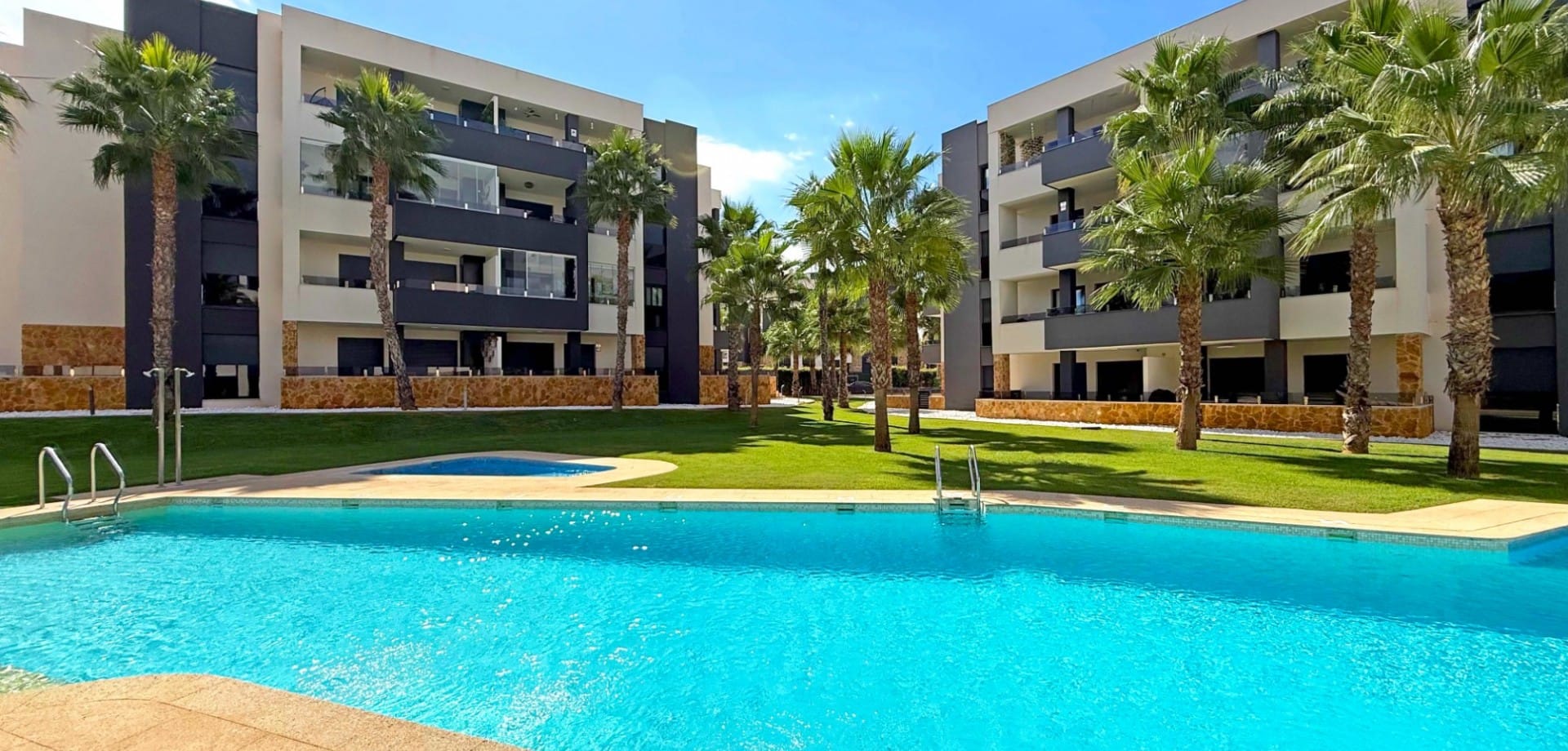 2 Bedroom Property in Orihuela Costa