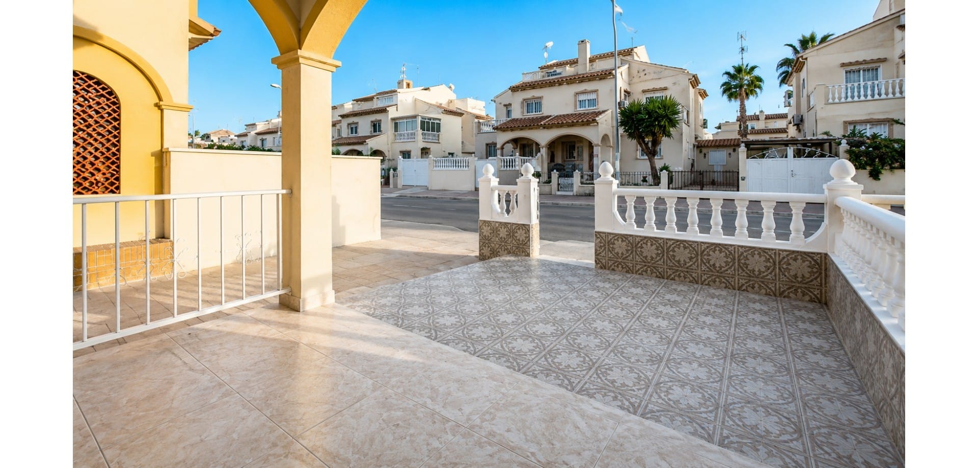 2 Bedroom Property in Orihuela Costa