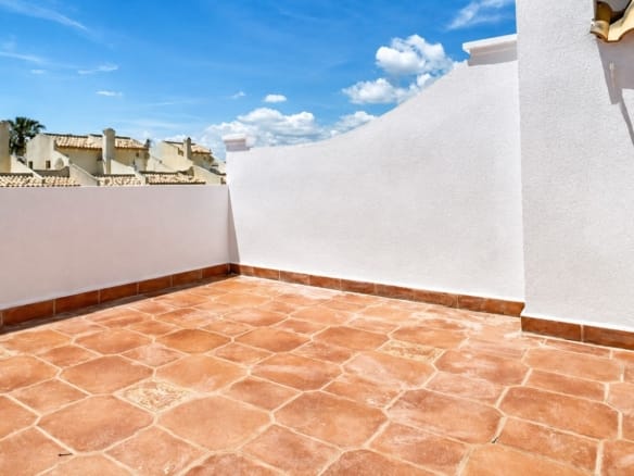 2 Bedroom Property in Orihuela Costa