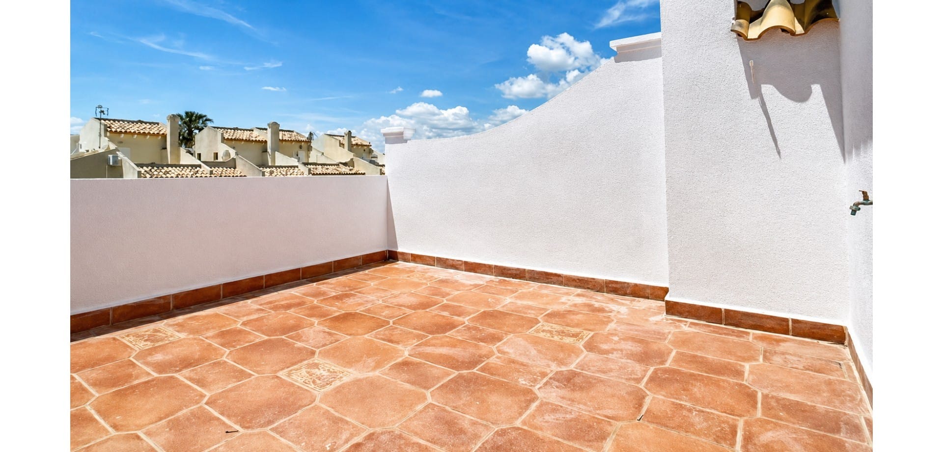 2 Bedroom Property in Orihuela Costa