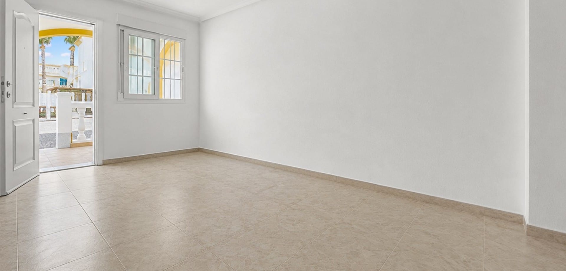 2 Bedroom Property in Orihuela Costa