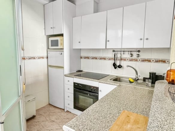 2 Bedroom Property in Orihuela Costa
