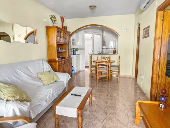2 Bedroom Property in Orihuela Costa