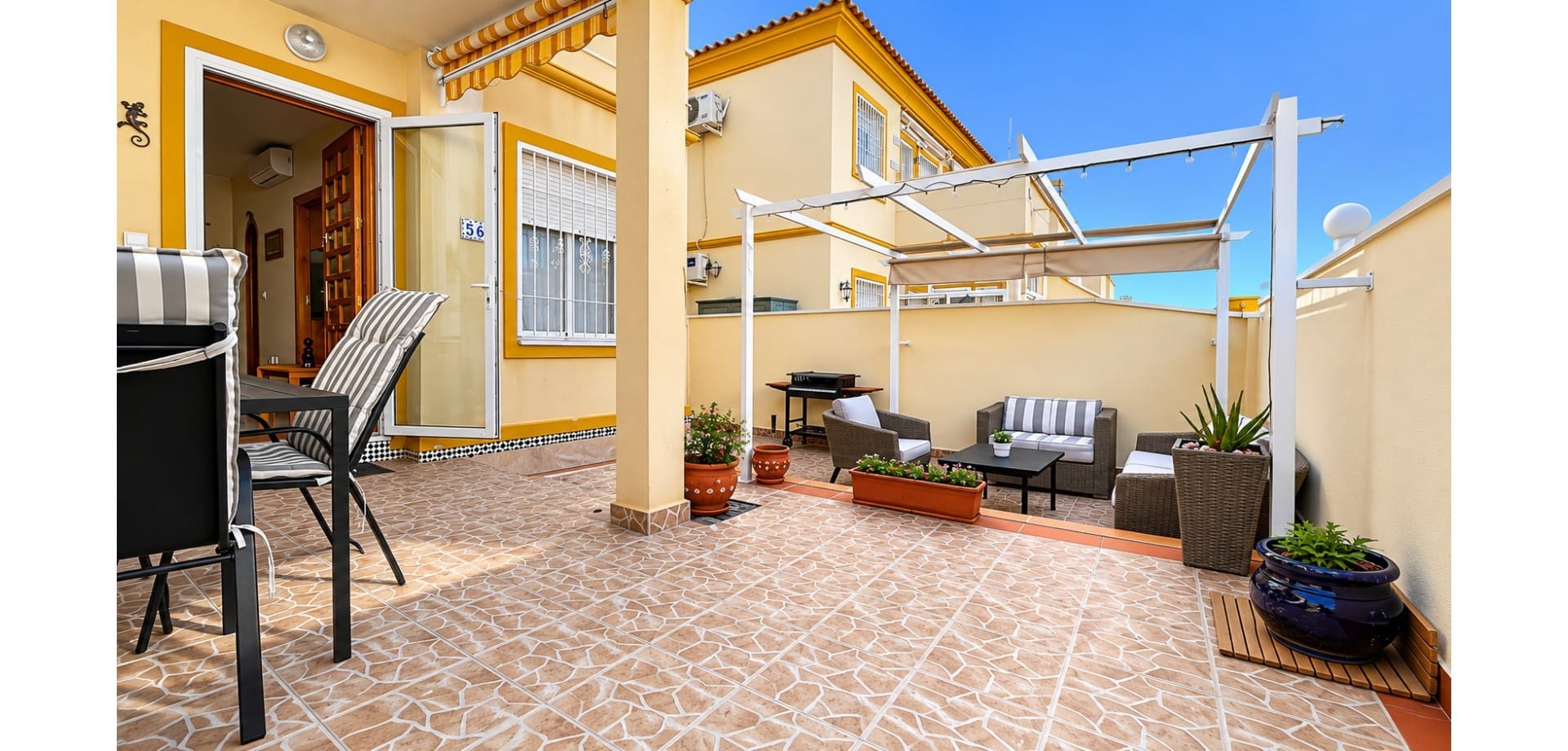 2 Bedroom Property in Orihuela Costa