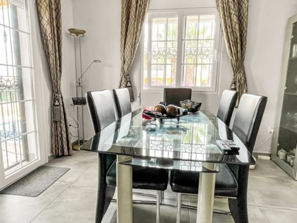 3 Bedroom Property in Orihuela Costa