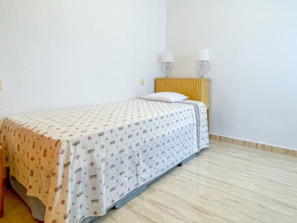 2 Bedroom Property in Orihuela Costa