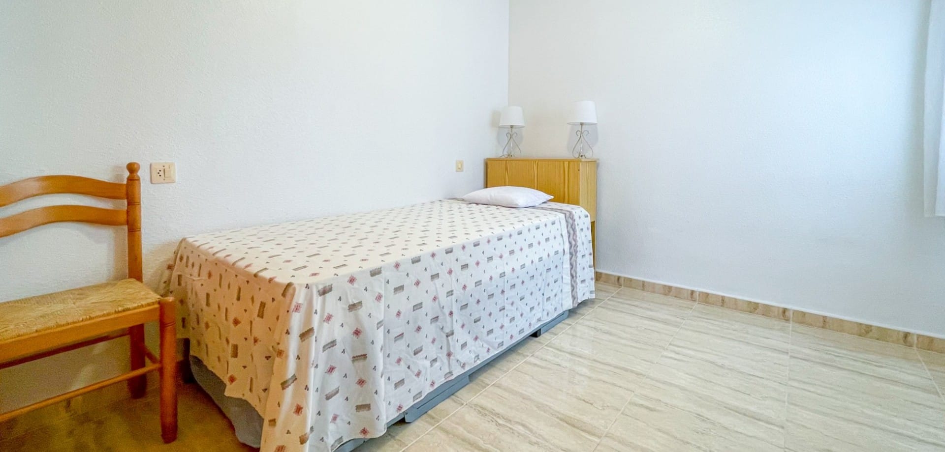 2 Bedroom Property in Orihuela Costa