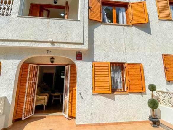 2 Bedroom Property in Orihuela Costa