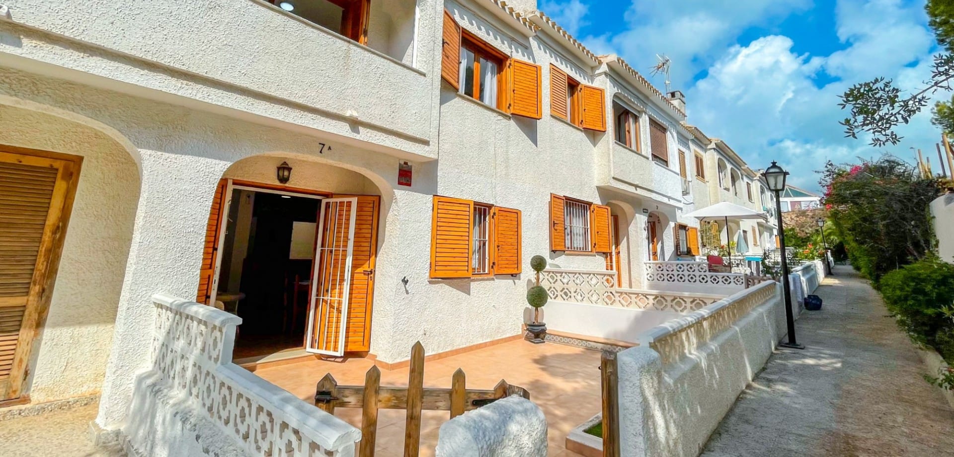 2 Bedroom Property in Orihuela Costa