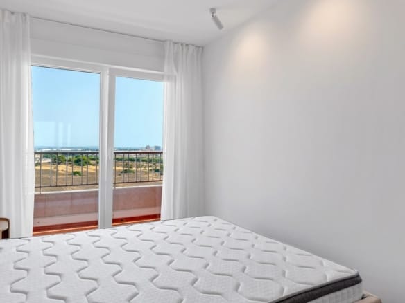 2 Bedroom Property in Orihuela Costa