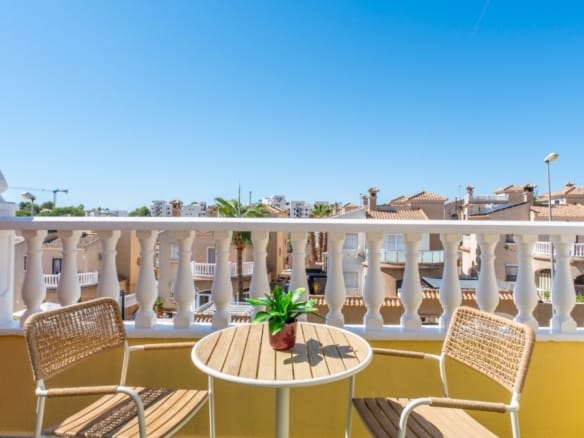 2 Bedroom Property in Orihuela Costa