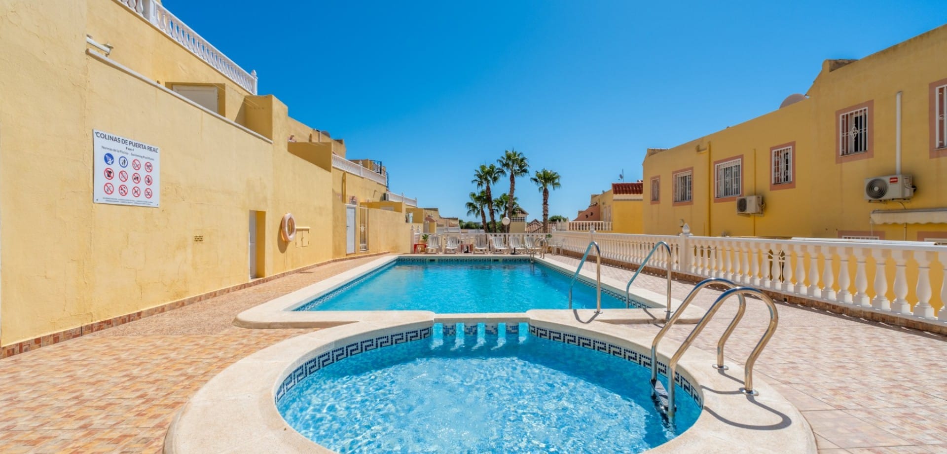 2 Bedroom Property in Orihuela Costa
