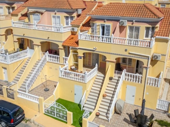 2 Bedroom Property in Orihuela Costa