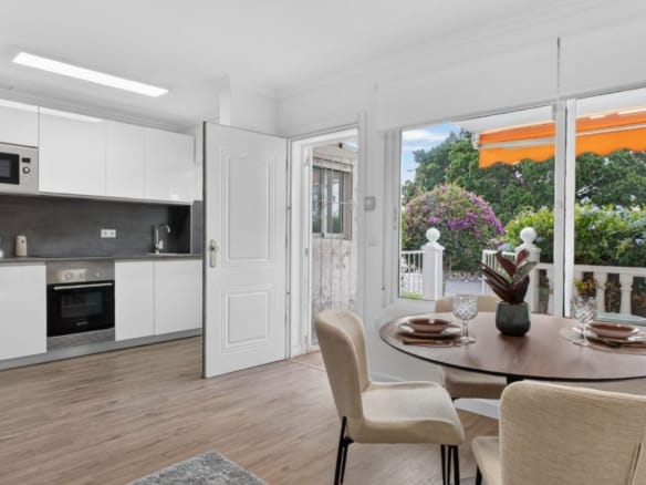 2 Bedroom Property in Orihuela Costa