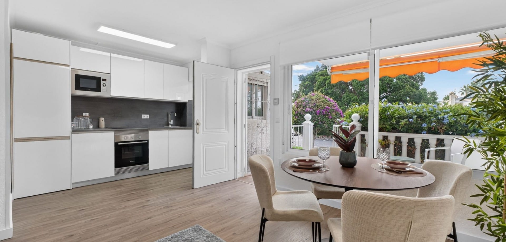 2 Bedroom Property in Orihuela Costa