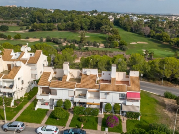 2 Bedroom Property in Orihuela Costa