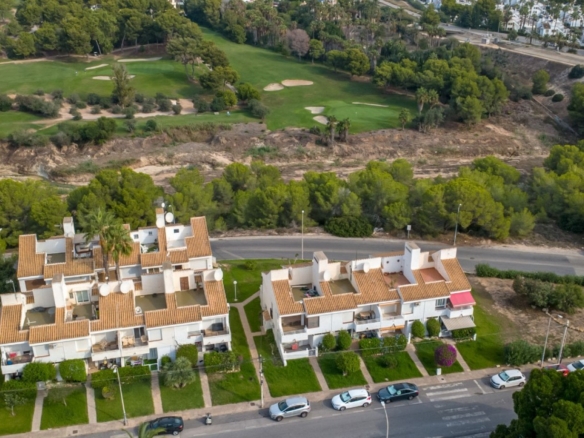 2 Bedroom Property in Orihuela Costa