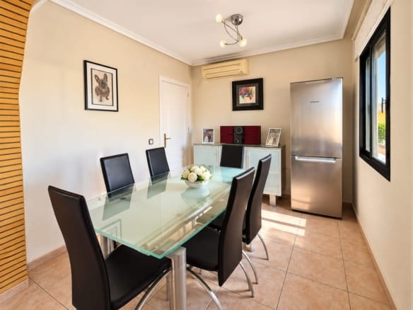 Spacious 4-Bedroom Villa with Private Pool & Apartment Potential in Villamartin