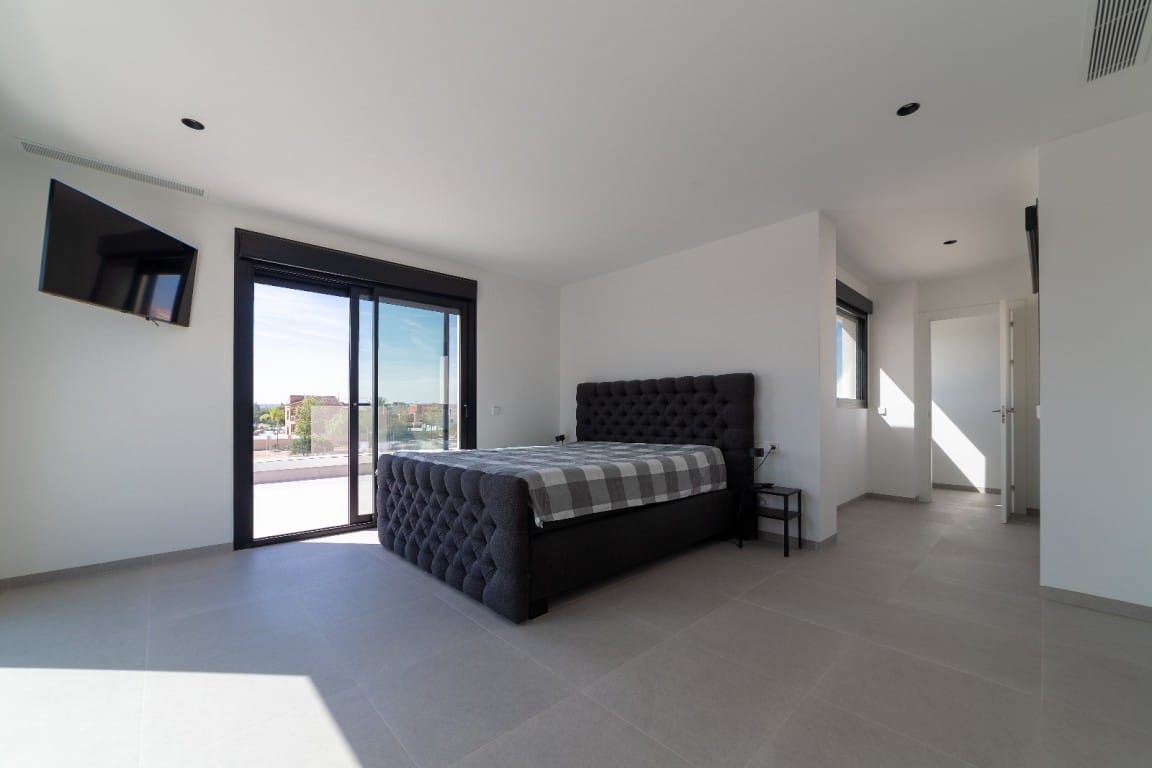 Villa in Los Montesinos