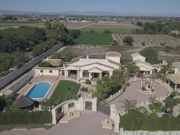 Finca in Daya Vieja