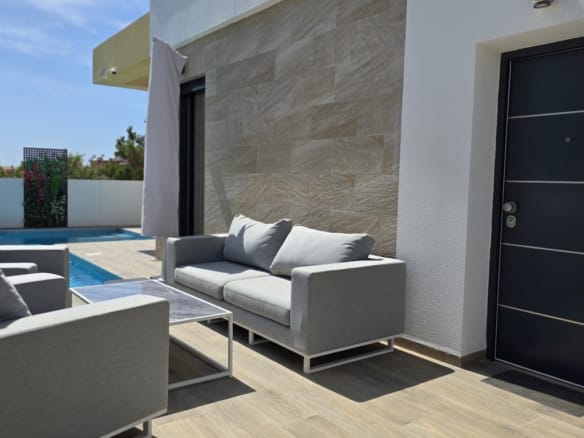 Villa in Los Montesinos