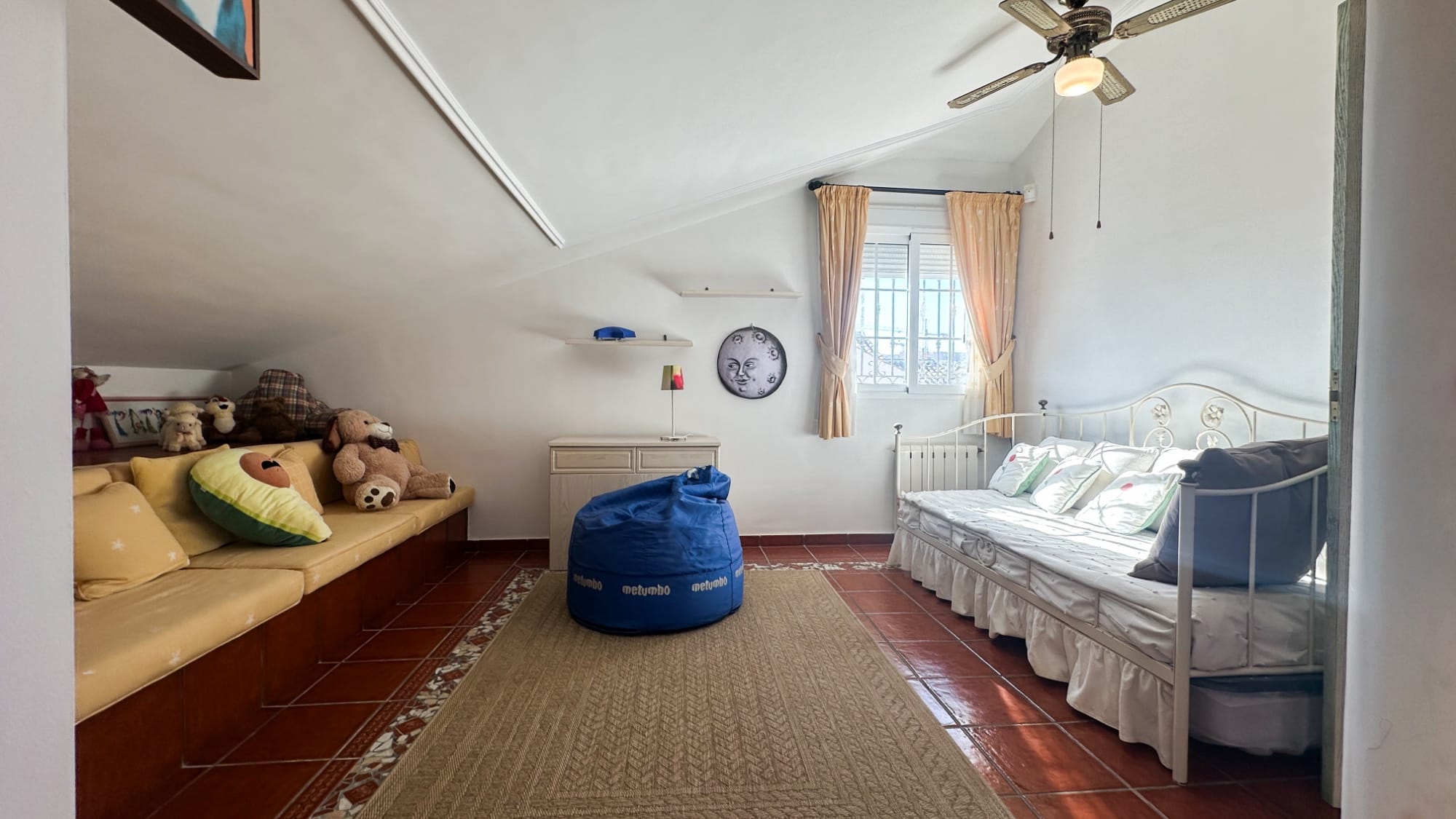 6 Bedroom Property in La Mata