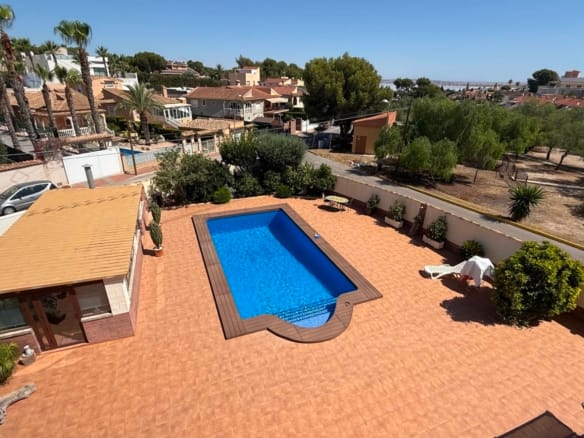 7 Bedroom Property in Torrevieja