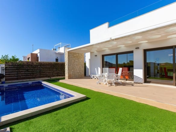 3 Bedroom Property in Vistabella Golf