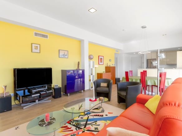 3 Bedroom Property in Vistabella Golf