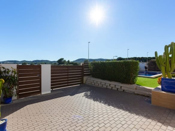 3 Bedroom Property in Vistabella Golf