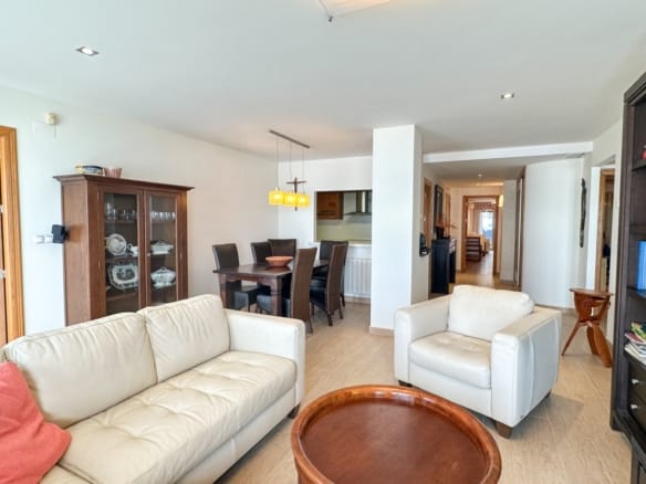 4 Bedroom Property in Torrevieja