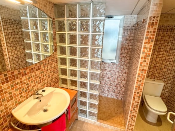 4 Bedroom Property in Torrevieja