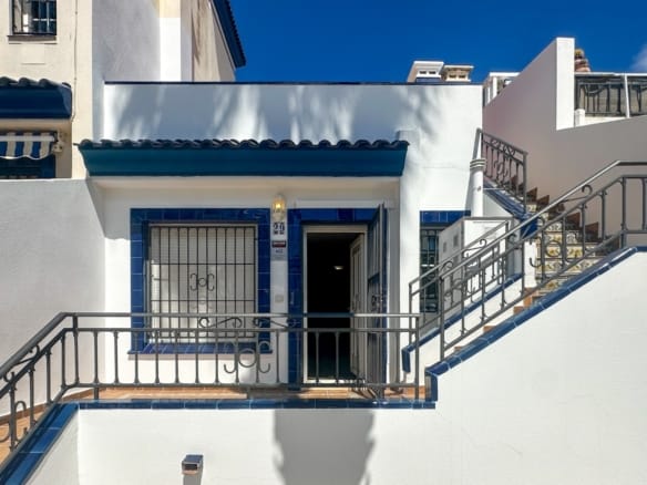 2 Bedroom Property in Orihuela Costa