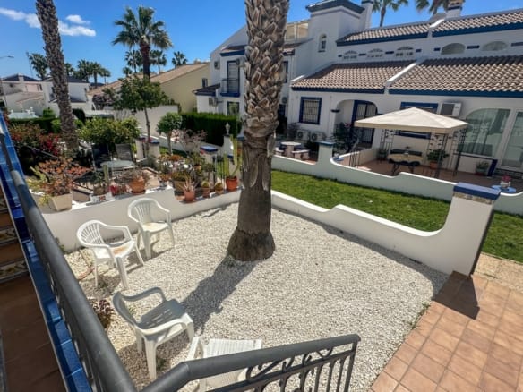 2 Bedroom Property in Orihuela Costa