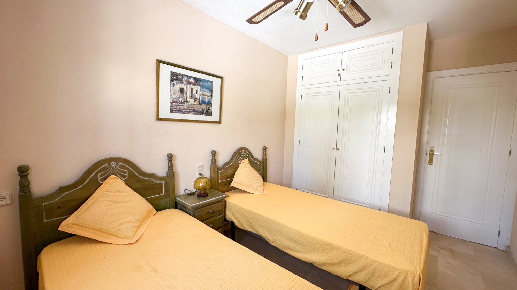 2 Bedroom Property in Orihuela Costa