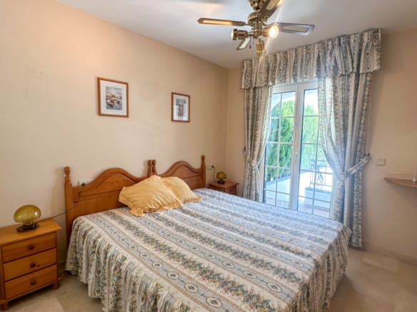2 Bedroom Property in Orihuela Costa