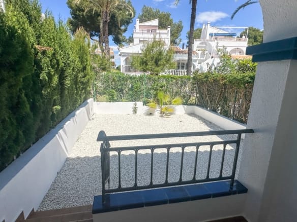 2 Bedroom Property in Orihuela Costa