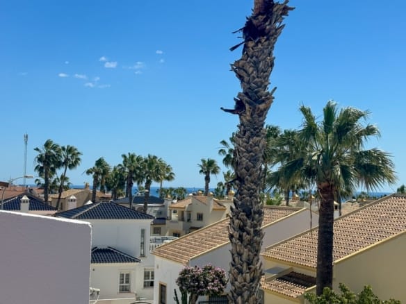 2 Bedroom Property in Orihuela Costa